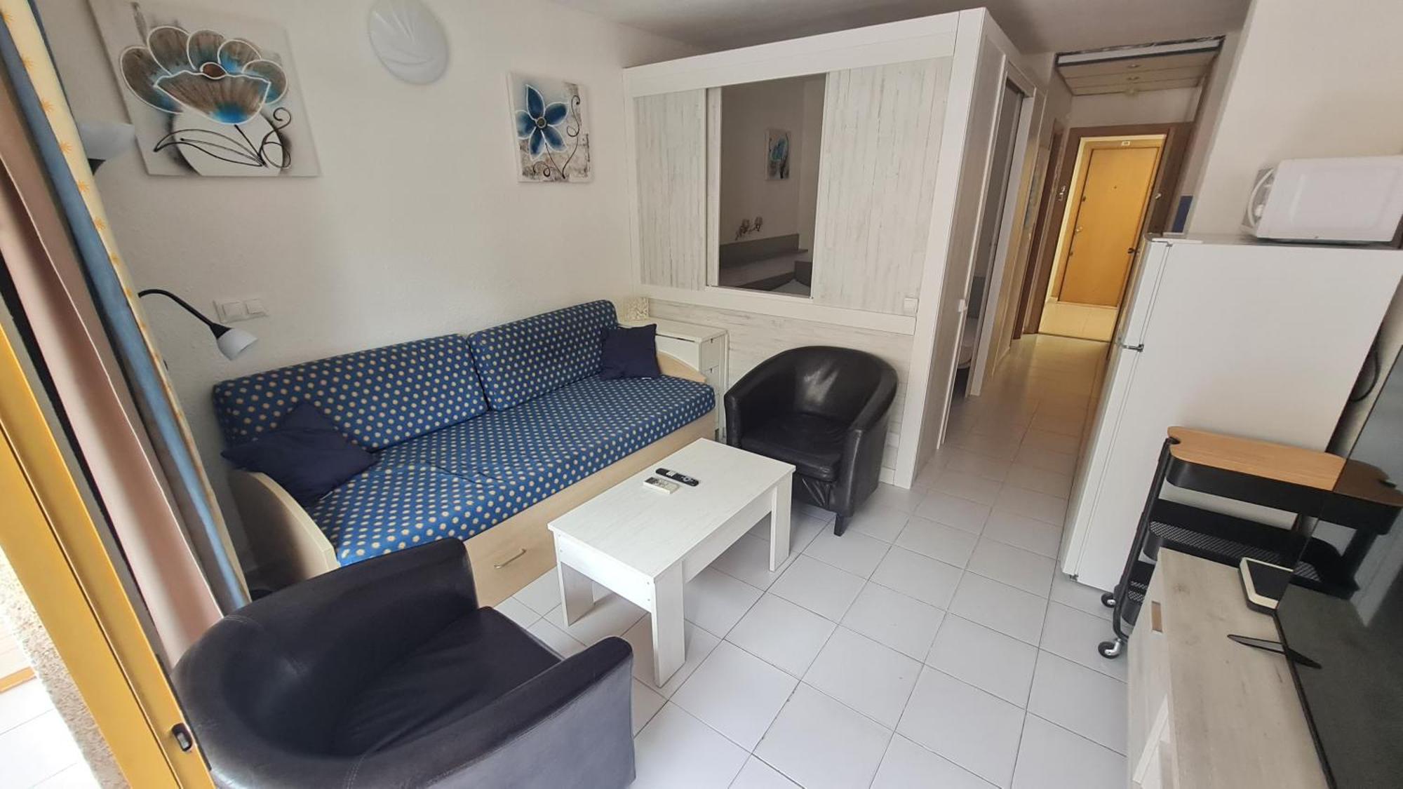 Bonito Apartamento Con Piscina 살루 외부 사진